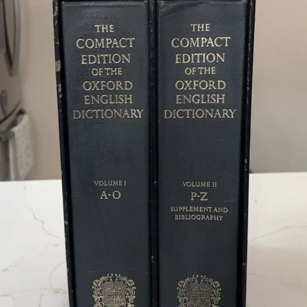 The Compact Edition of the Oxford English Dictionary 2-Volume Set with Slipcase